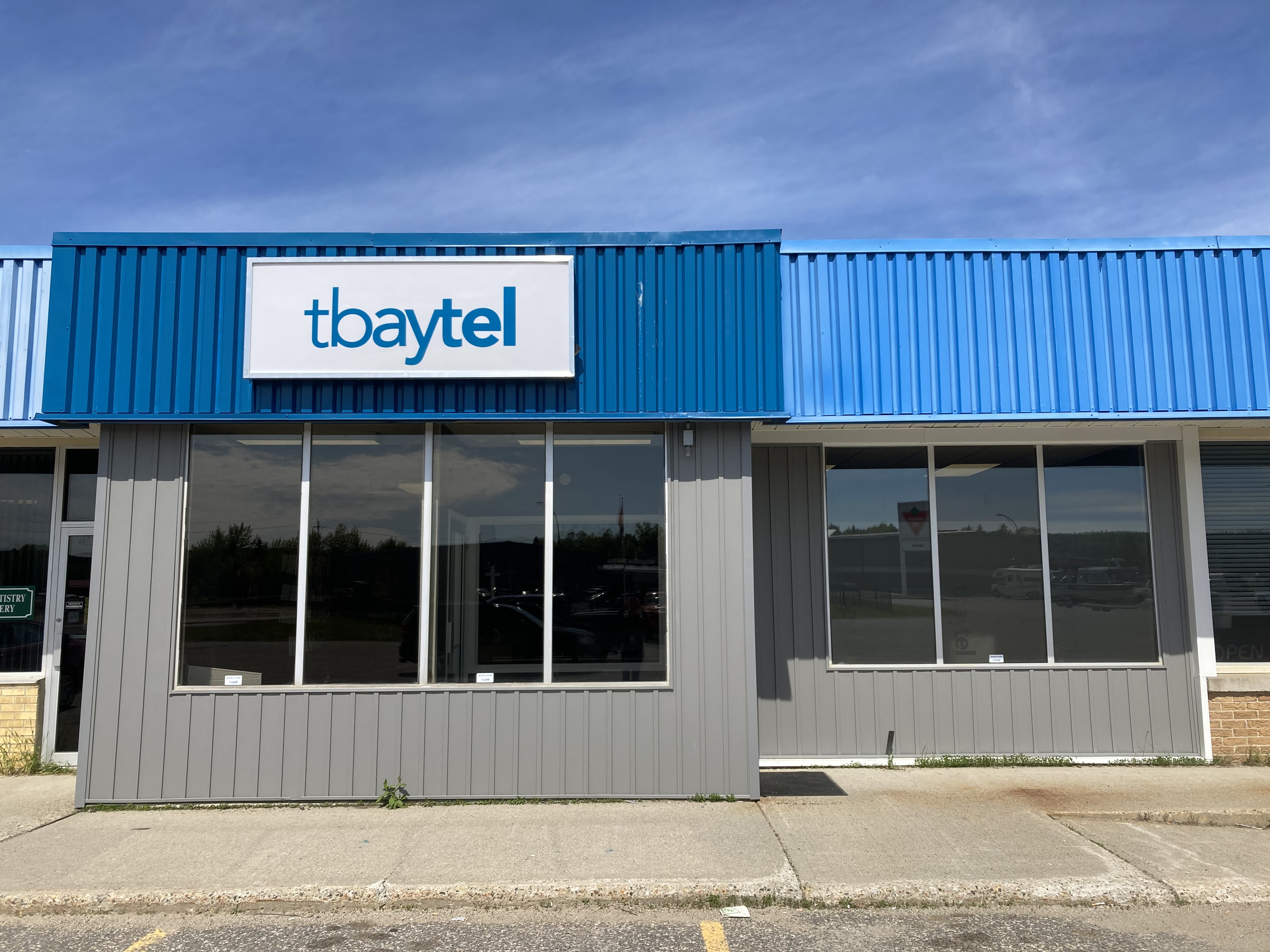 Tbaytel Marathon Store Exterior